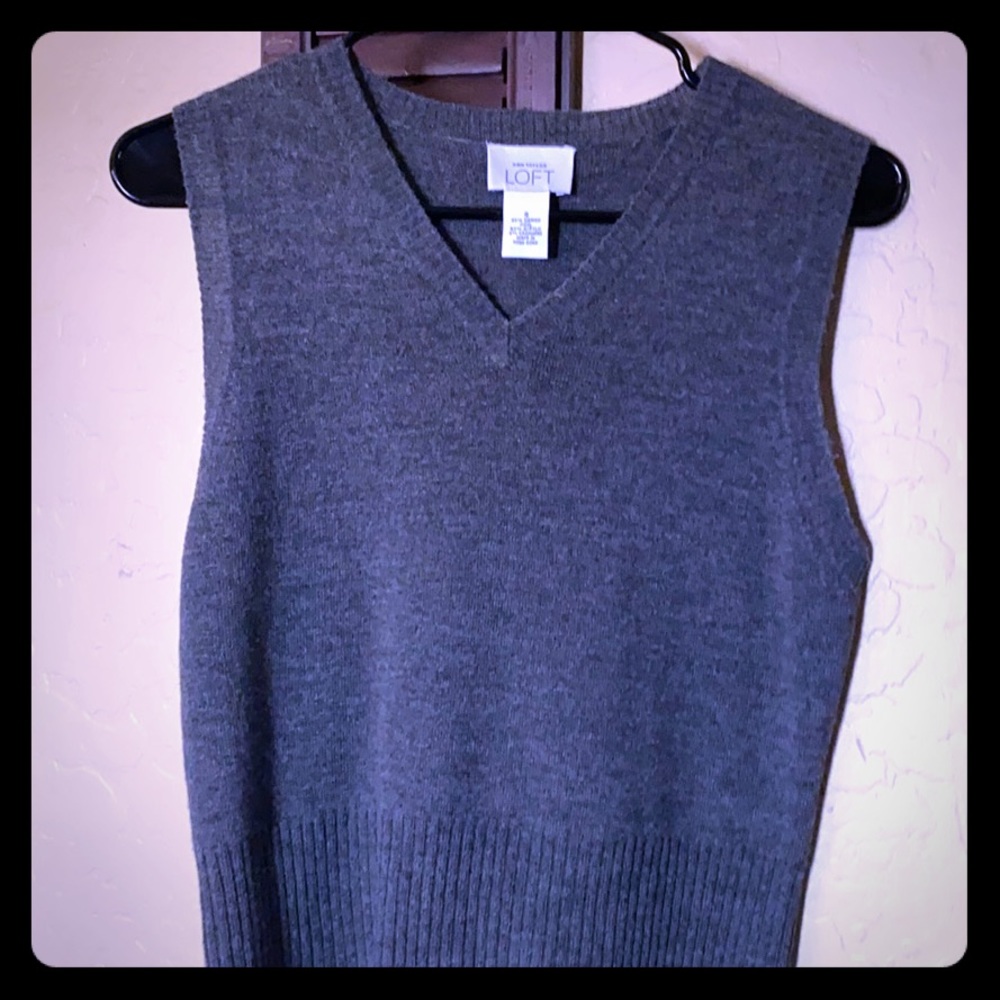 Ann Taylor Loft - V-neck sleeveless sweater vest